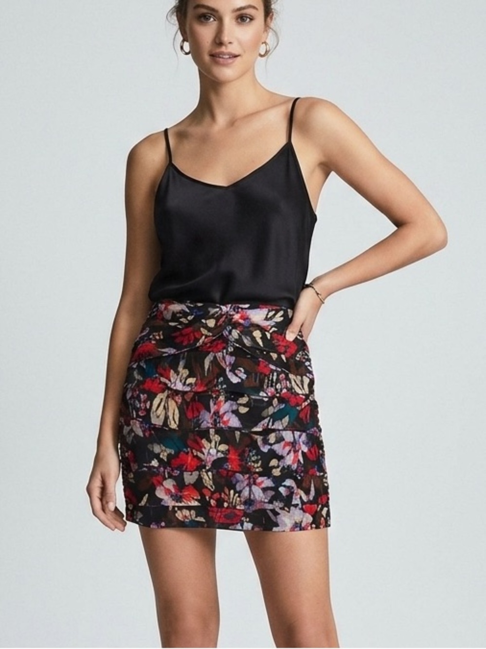 Zara Red and Black Floral Mini Skirt Women’s Small NWT